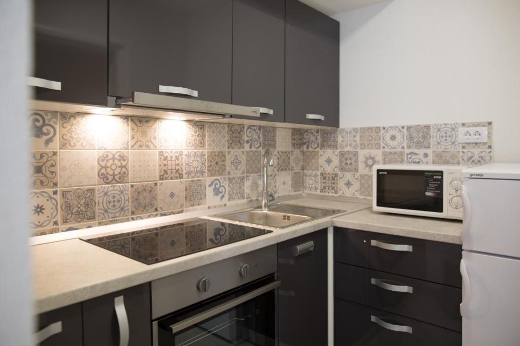 Serious Job Apartment Дубровник Экстерьер фото