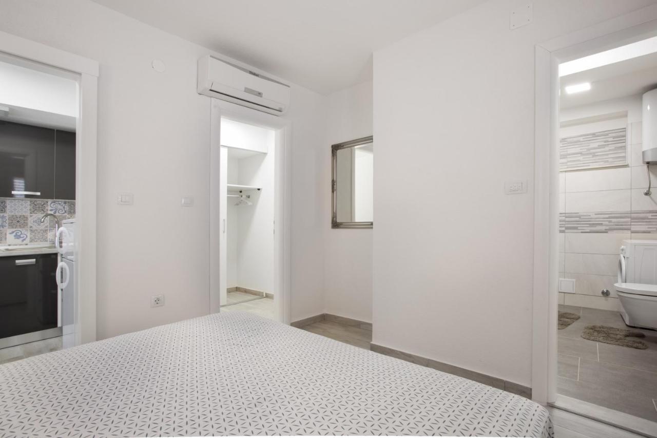 Serious Job Apartment Дубровник Экстерьер фото